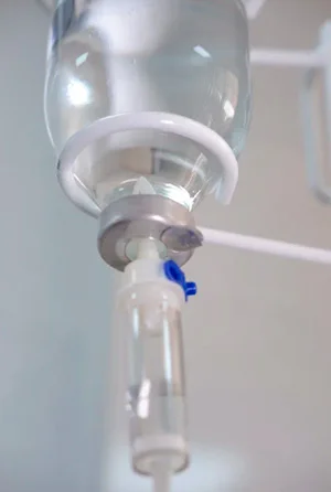 Крупный план капельницы